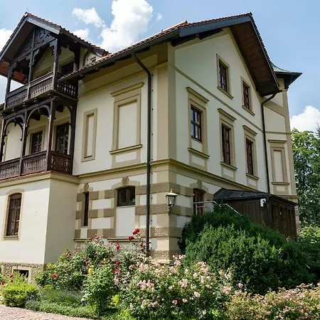 Fantasia Budget Boutique Hotel 3*