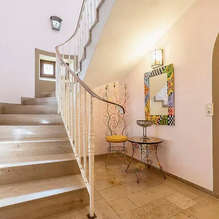 Fantasia Budget Boutique Fussen