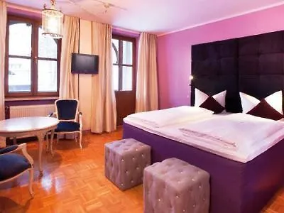 Fantasia Budget Boutique Hotell 3*