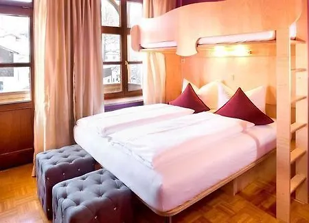 Fantasia Budget Boutique Hotell 3*